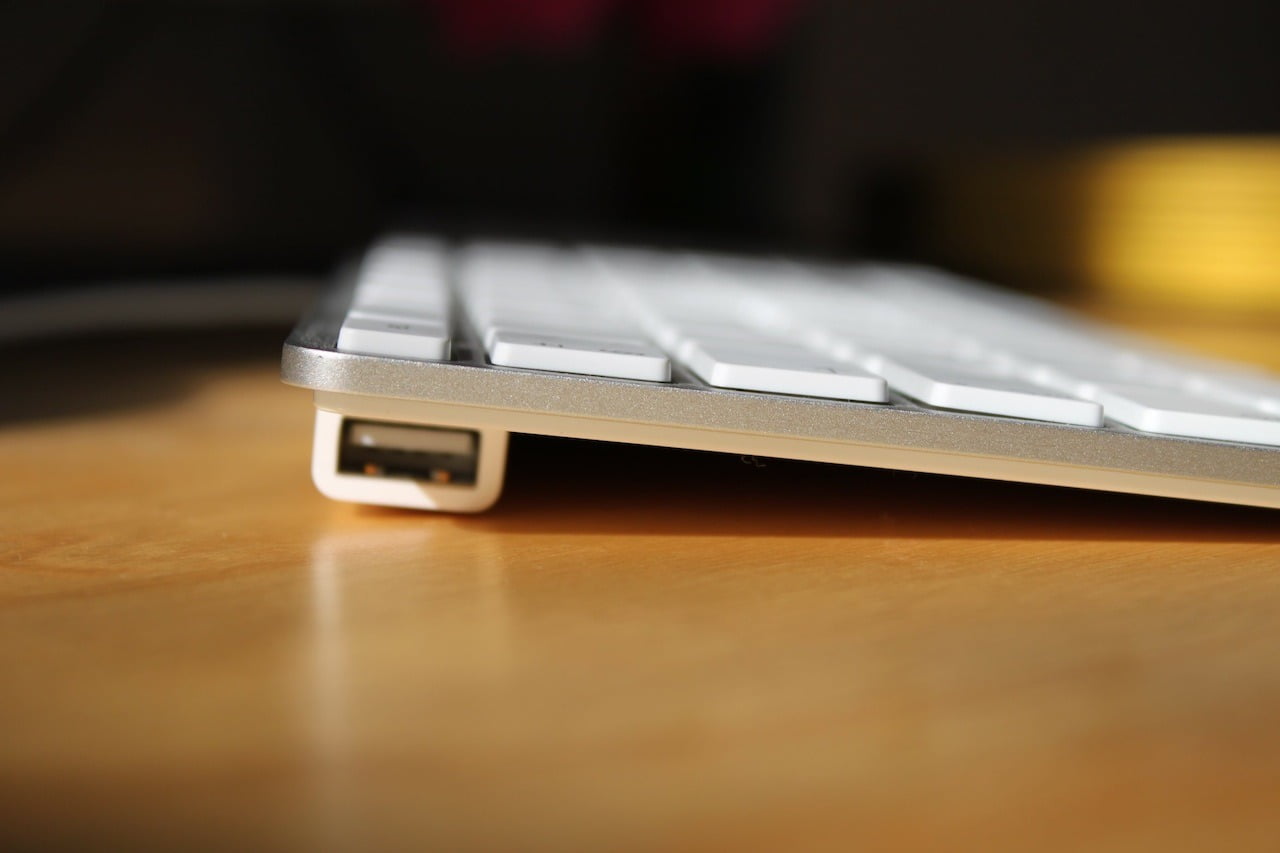 USB Anschluss am Apple Keyboard