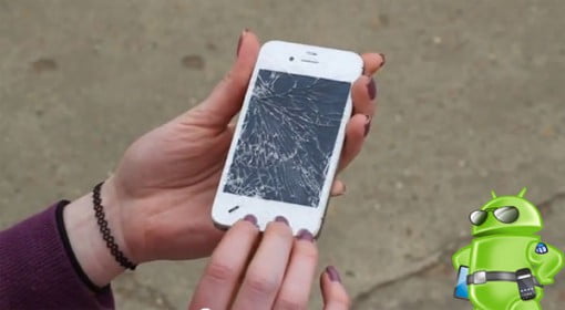 „Runterfalltest“: iPhone gegen Galaxy S III