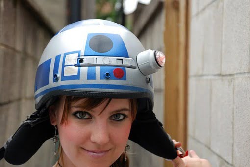 Design: R2-D2 Helm