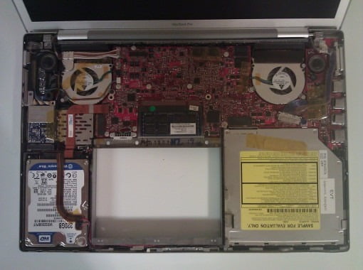 rote Prototyp Platine des MacBooks 510x380