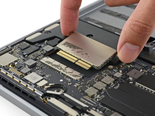 Teardown 13 MacBook Pro 2016 SSD