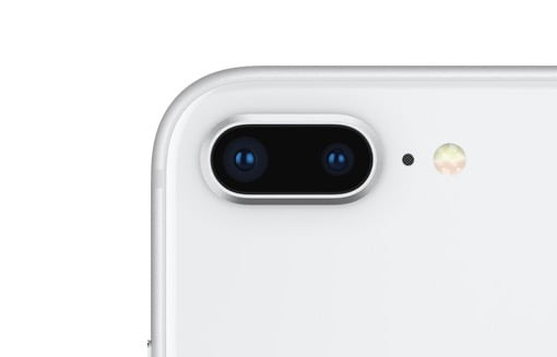 iPhone 8 mit Glasrückseite und Augmented Reality