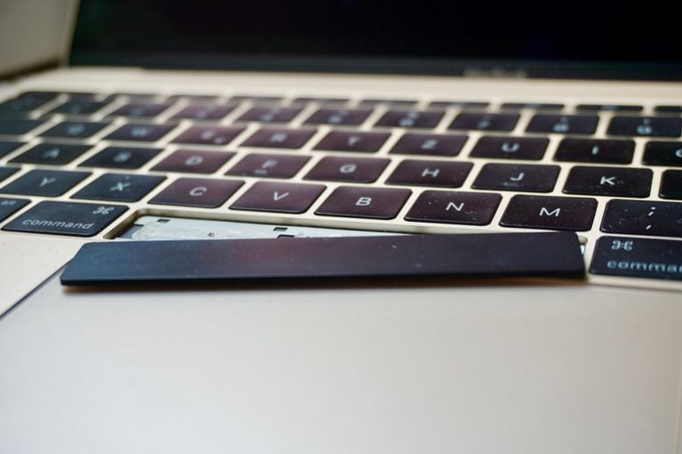 Wie man ein MacBook mit Magic Keyboard erkennt beim Gebrauchtkauf