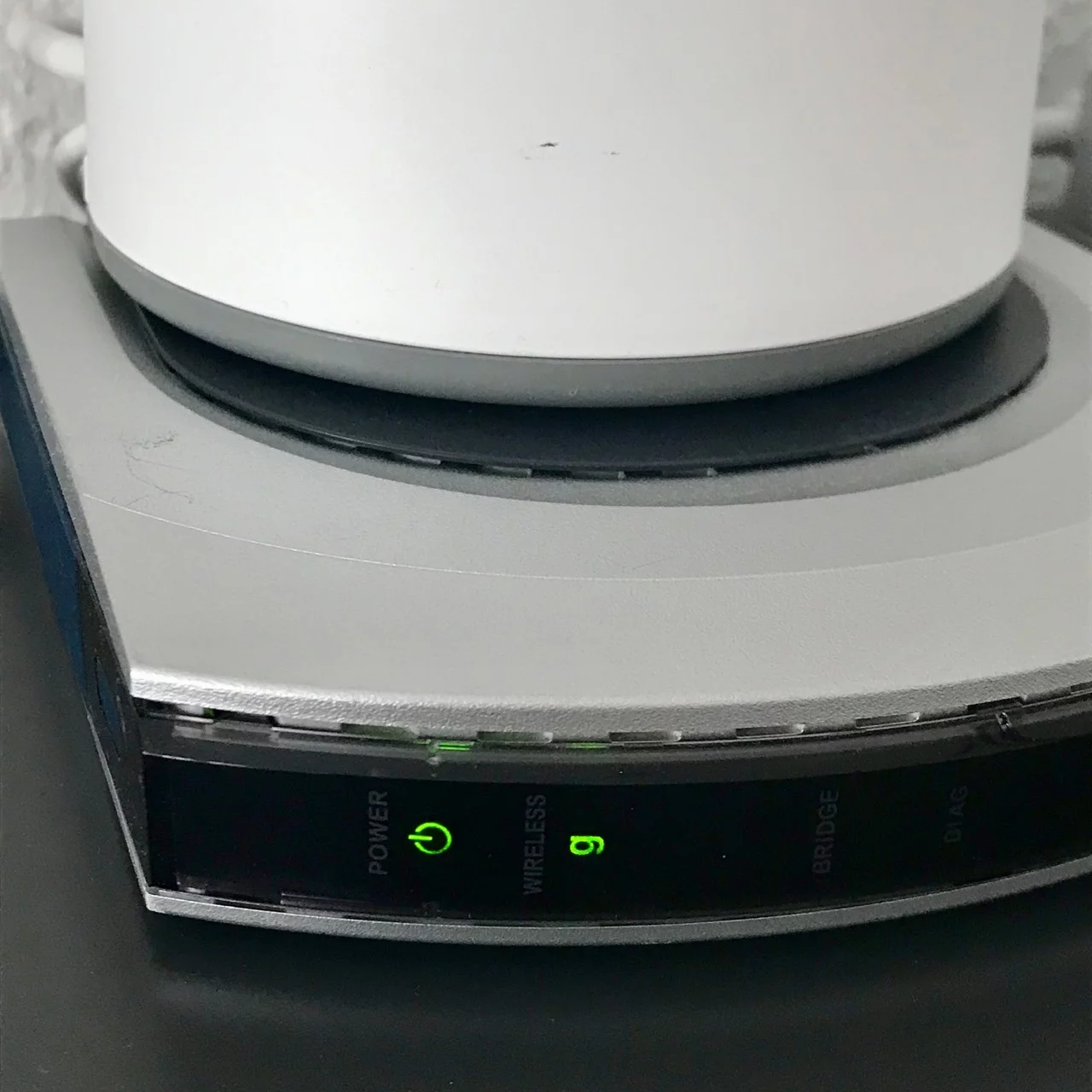 Neue DD-WRT Firmware für uralten Router WHR-HP-54 von Buffalo